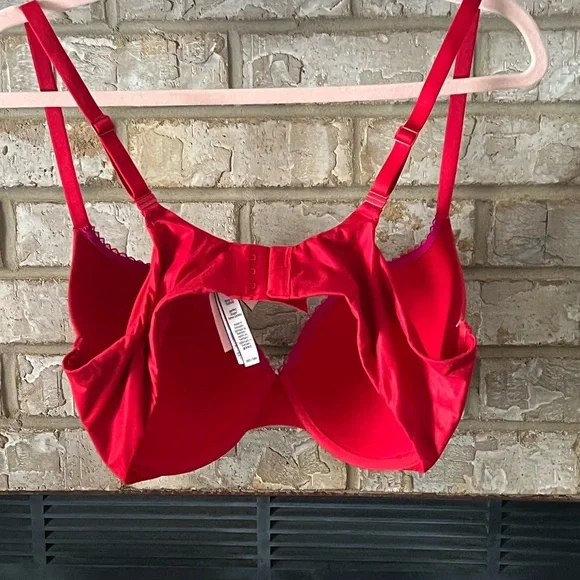 Victoria’s secret Elegant Red Women's Bra size 38D worn once - Picture 3 of 5